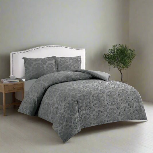 Luxury Embroidered Bedding Set - Quilt Cover and Duvet Cover (4 Piece)  Dorri bedding bedsheets