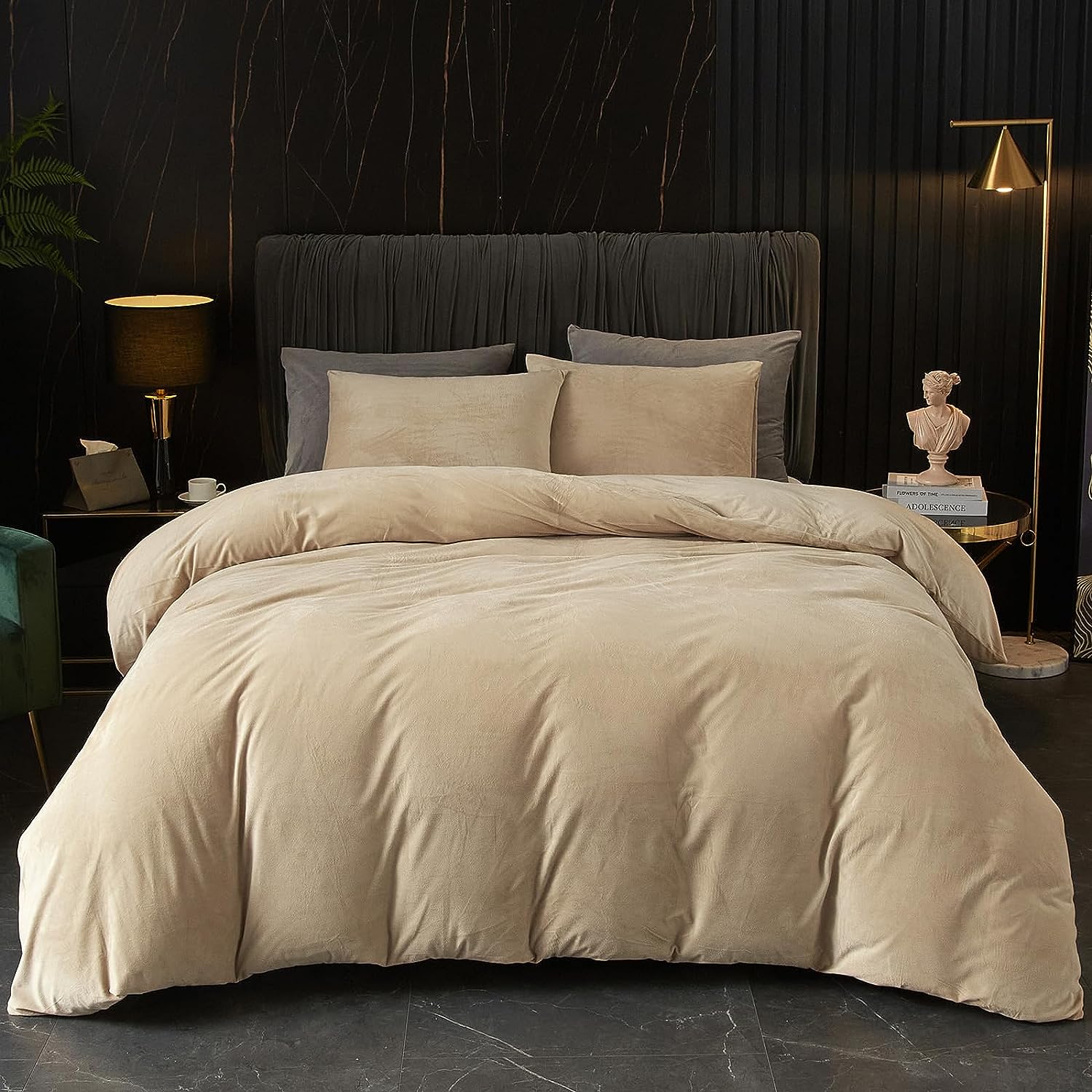 Luxury Matt Velvet Bedding Set Duvet Cover with Fitted Sheet and Pillowcases - Soft and Cosy Bedding for a Comfortable Night's Sleep